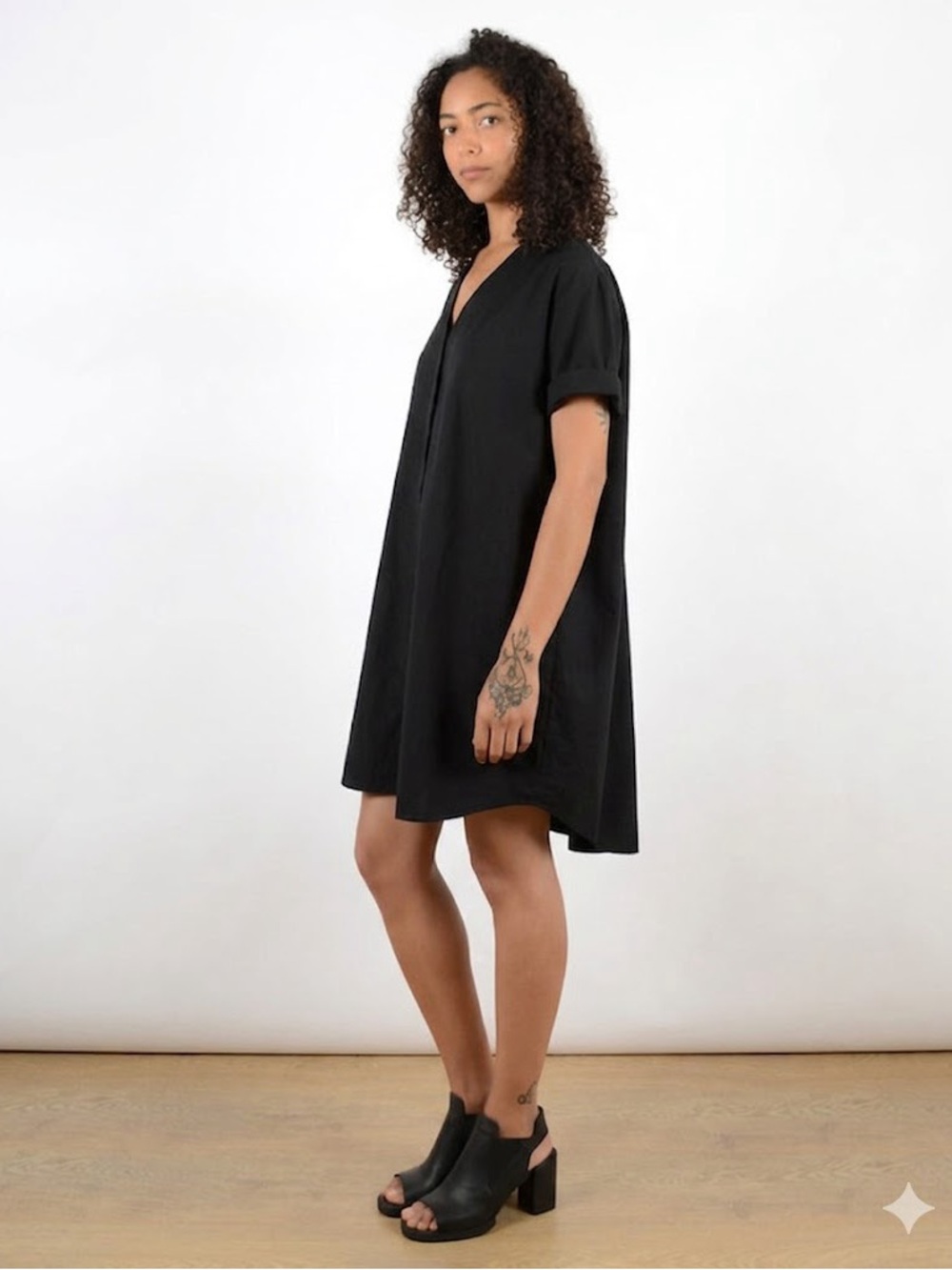 Ali Golden Cotton Pleated Back T-Shirt Mini Dress Black Size M/L Relaxed Fit
